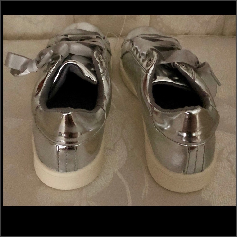 SILVER METALLIC PLATFORM SNEAKER - Picture 6 of 8